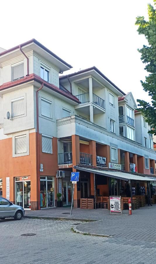 Prémium Apartman Hajdúszoboszló Exterior foto